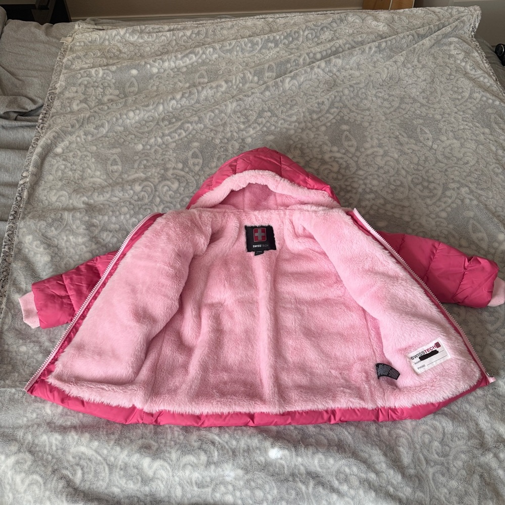 Swiss Tech Puffer Jacket - Picture 5 of 7